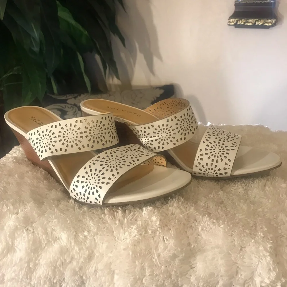 Talbots - Picture 10 of 16